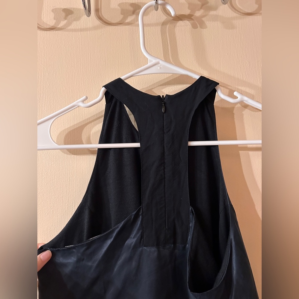 XS Bella Luxx silk/ rayon high neckline mini dress - Picture 6 of 6